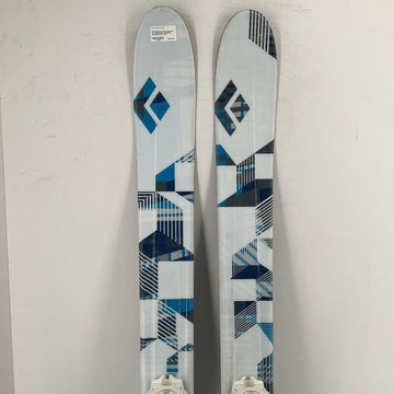 Black Diamond Carbon Megawatt w/ Tyrolia Attack 12 Bindings