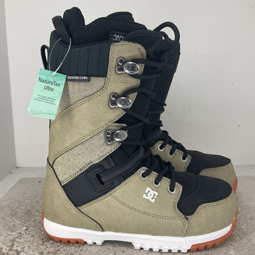 DC Men's Mutiny Lace Up Snowboard Boots