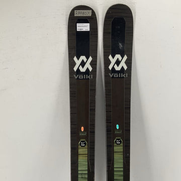 Volkl Mantra 102 w/ Marker TCX 12 Bindings