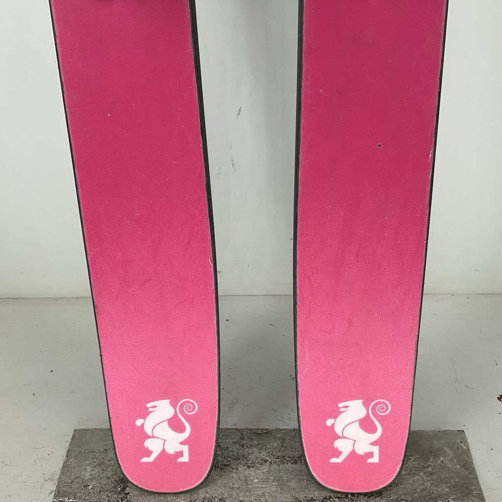 DPS Yvette 112RP w/ Dynafit ST 10 Bindings – Lone Pine Gear Exchange