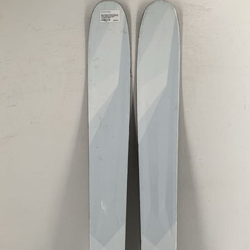 Black Diamond Carbon Convert w/ Marker Kingpin 13 Touring Bindings w/ Pomoca Climbing Skins