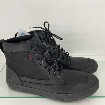 Chrome Industries Men's Storm 415 Traction Boot