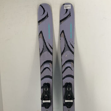 2026 Salomon QST 100 w/ Salomon Strive 13 Demo Bindings