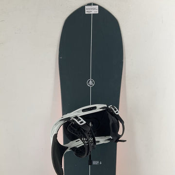 2022 Burton Straight Chuter w/ Burton Mala Vita Snowboard Bindings