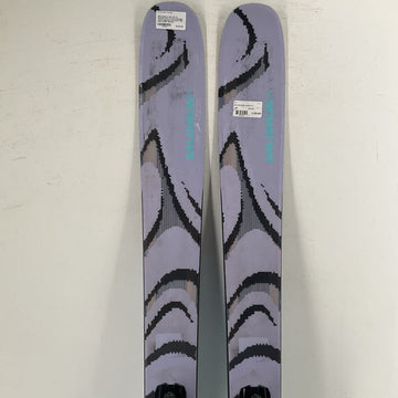2026 Salomon QST 100 w/ Salomon Strive 13 Demo Bindings