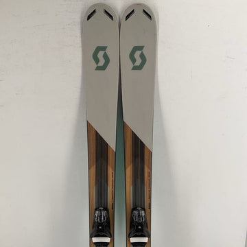 Scott Pure Mission 98 Ti w/ Look Pivot 14 Bindings