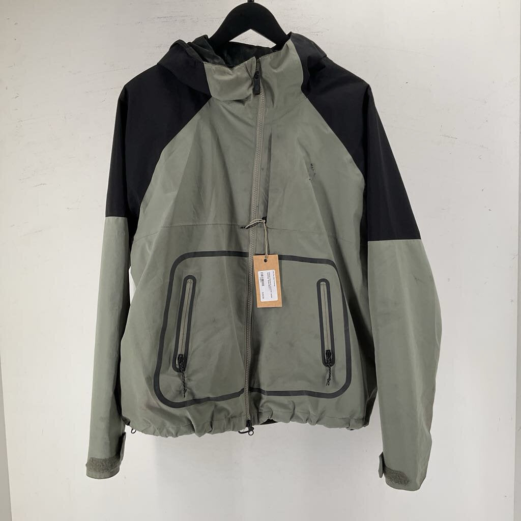 Volcom Women's Insulated Jacket *staining* – Lone Pine Gear Exchange