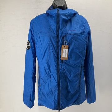 Patagonia Women's Hooded Puffy Jacket *branded*