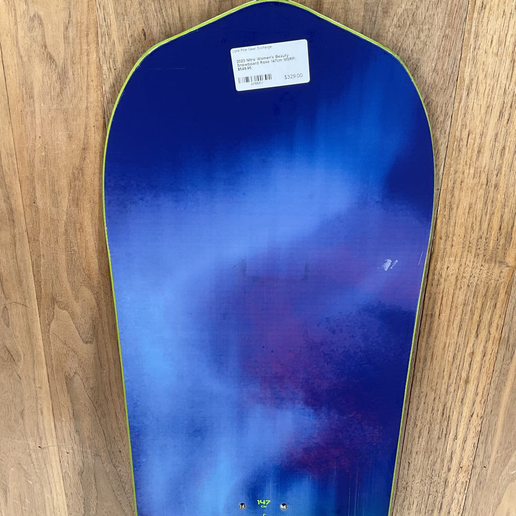 2023 Nitro Women's Beauty Snowboard